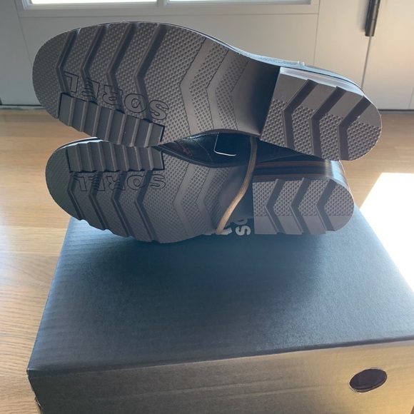 Sorel Cate Lace Water-Resistant Hiker Booties - Picture 11 of 13